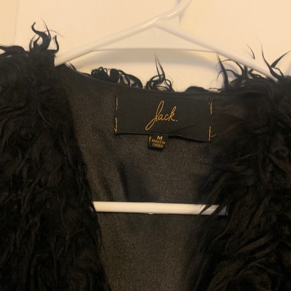 Shaggy faux fur vest - Picture 2 of 3